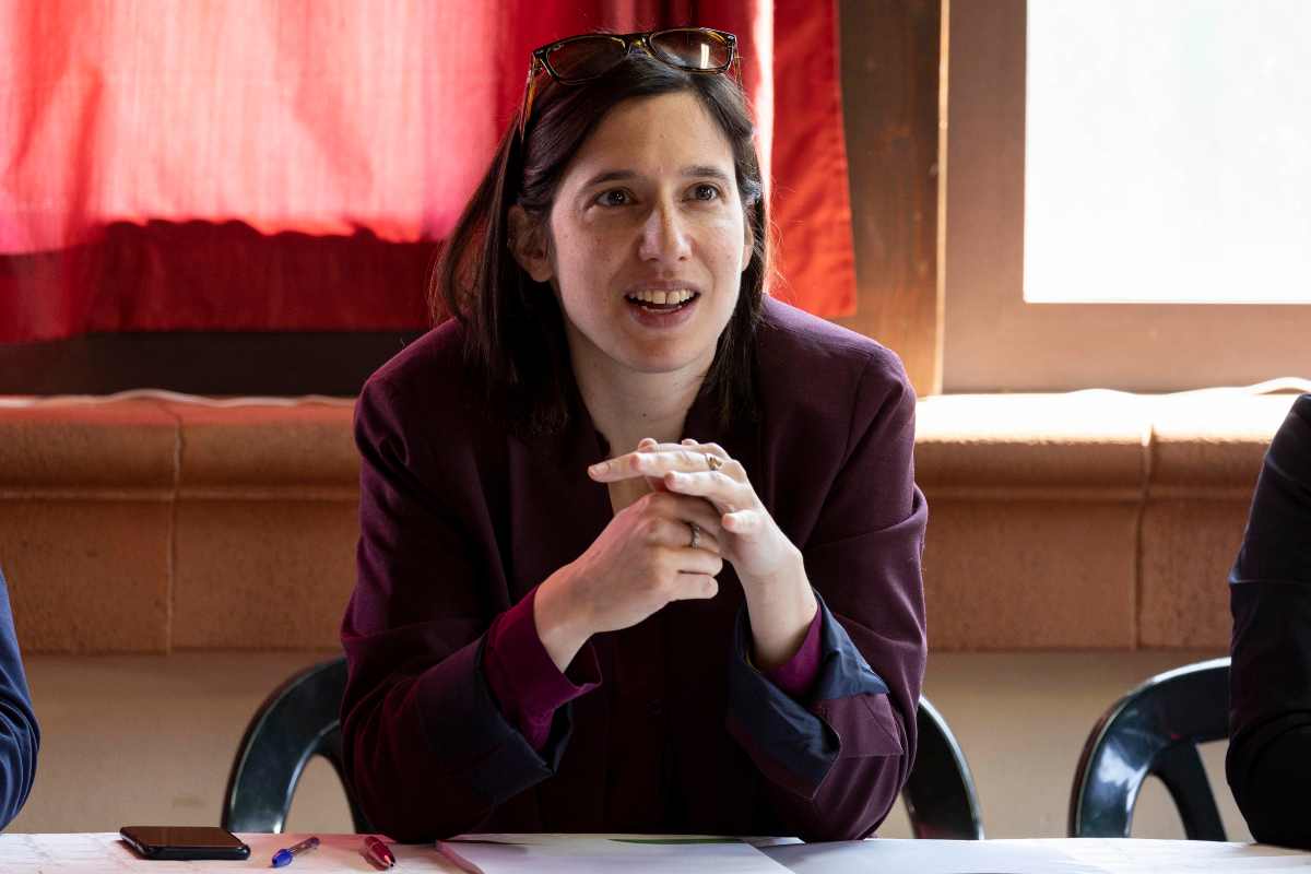 Chi è Enrica Chiccio, colei che veste la Schlein
