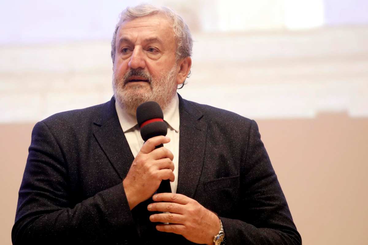 Emiliano cambia idea sulla maternità