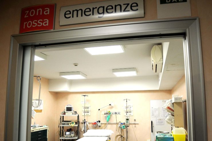 Neonato trovato morto