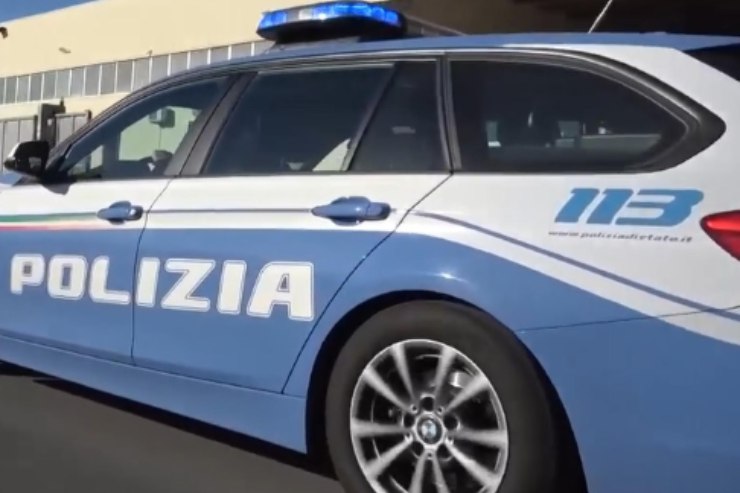 Poliziotti costretti a pagare di tasca propria