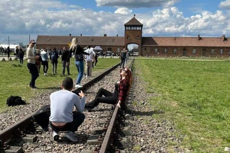 Vergogna ad Auschwitz