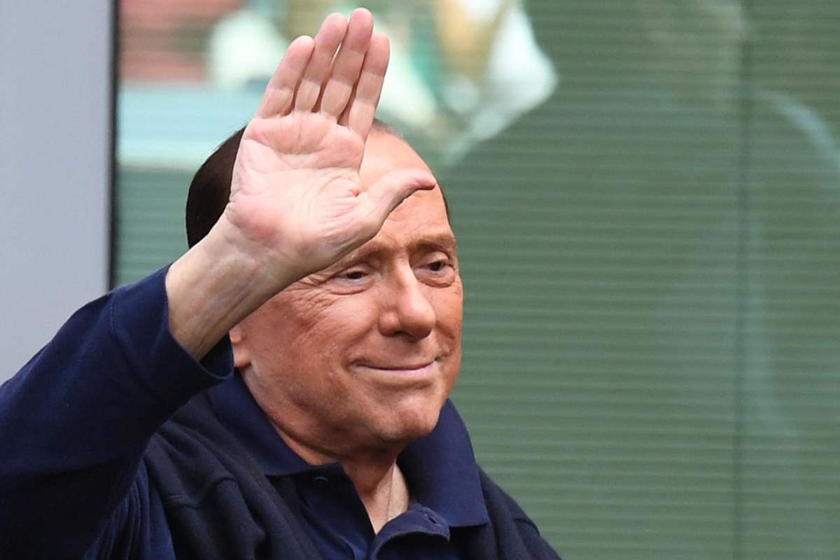 Silvio Berlusconi, sesto giorno di ricovero al San Raffaele