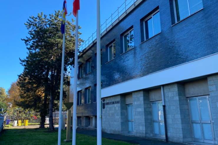 Docente accoltellata da studente