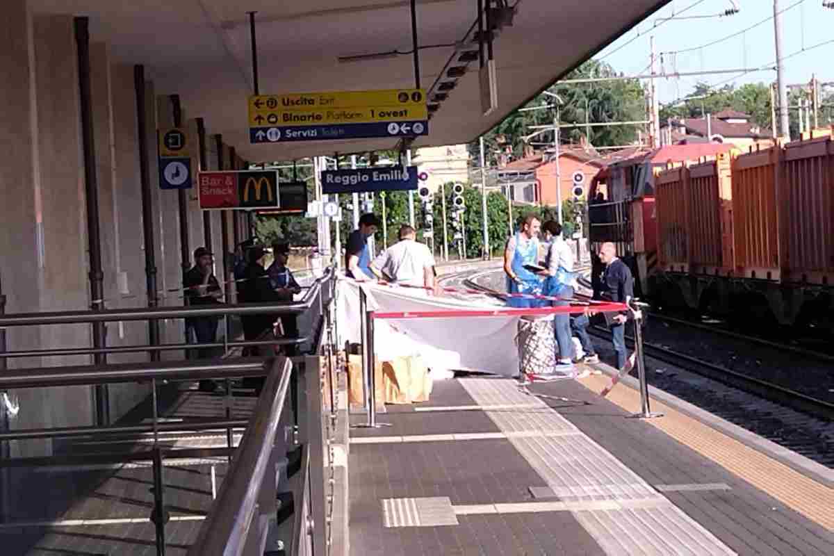 18enne ucciso nella stazione di Reggio-Emilia