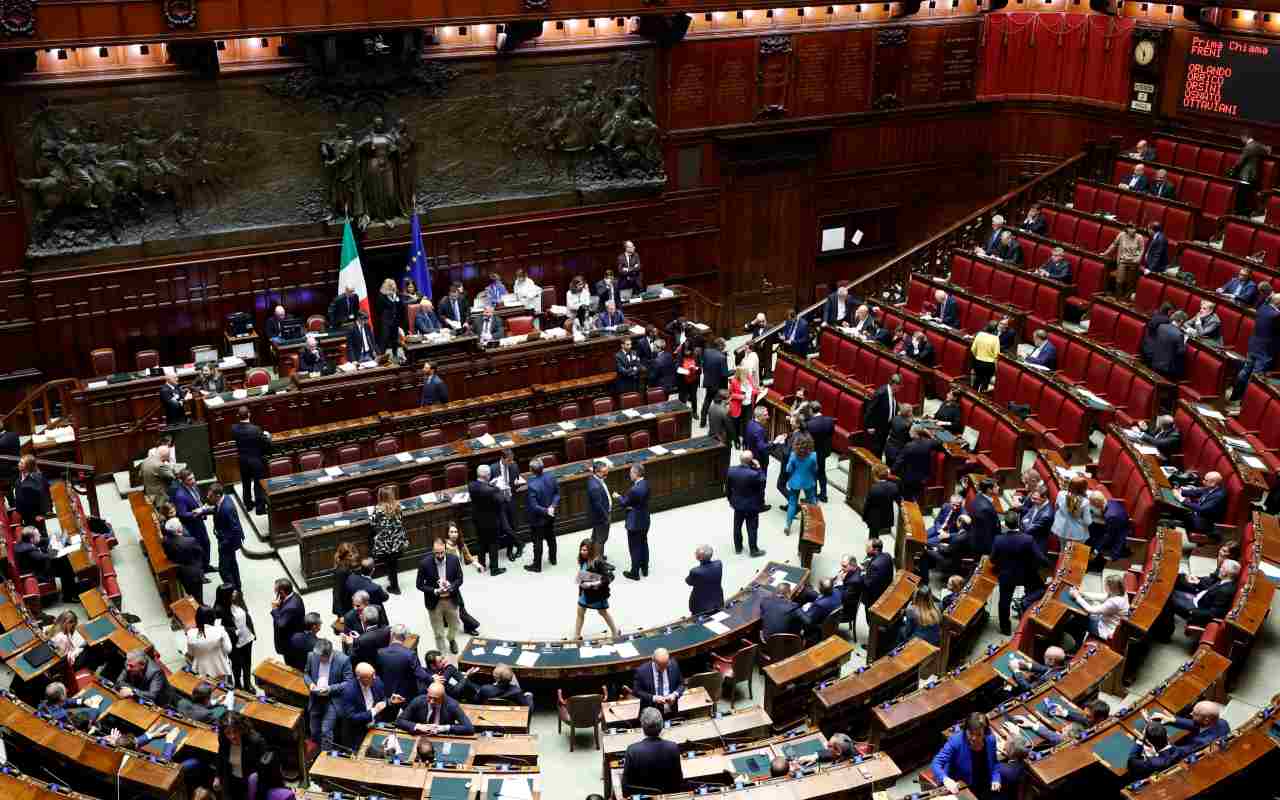 DL Cutro, maggioranza lo approva alla Camera