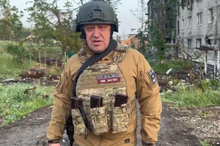 007 di Kiev annunciano di sapere dove si trovano Putin e Prigozhin