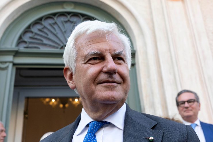 D'Alema e Profumo indagati
