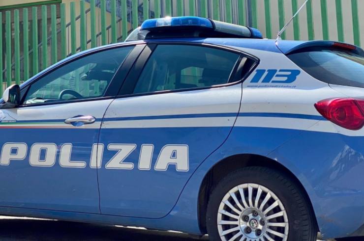 Sequestrata e violentata per cinque ore