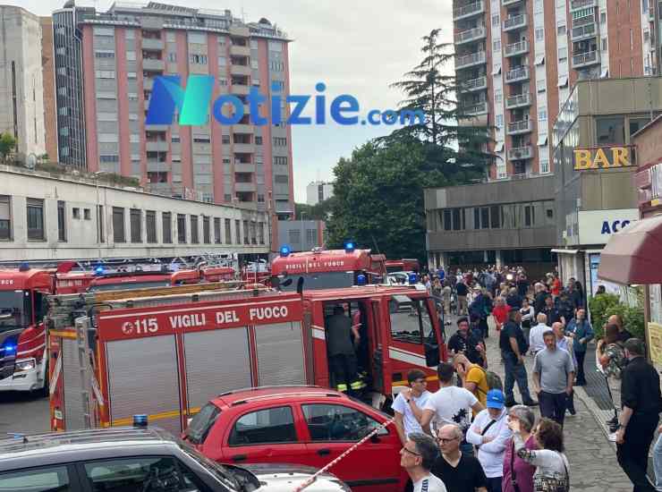 Incendio palazzo Roma