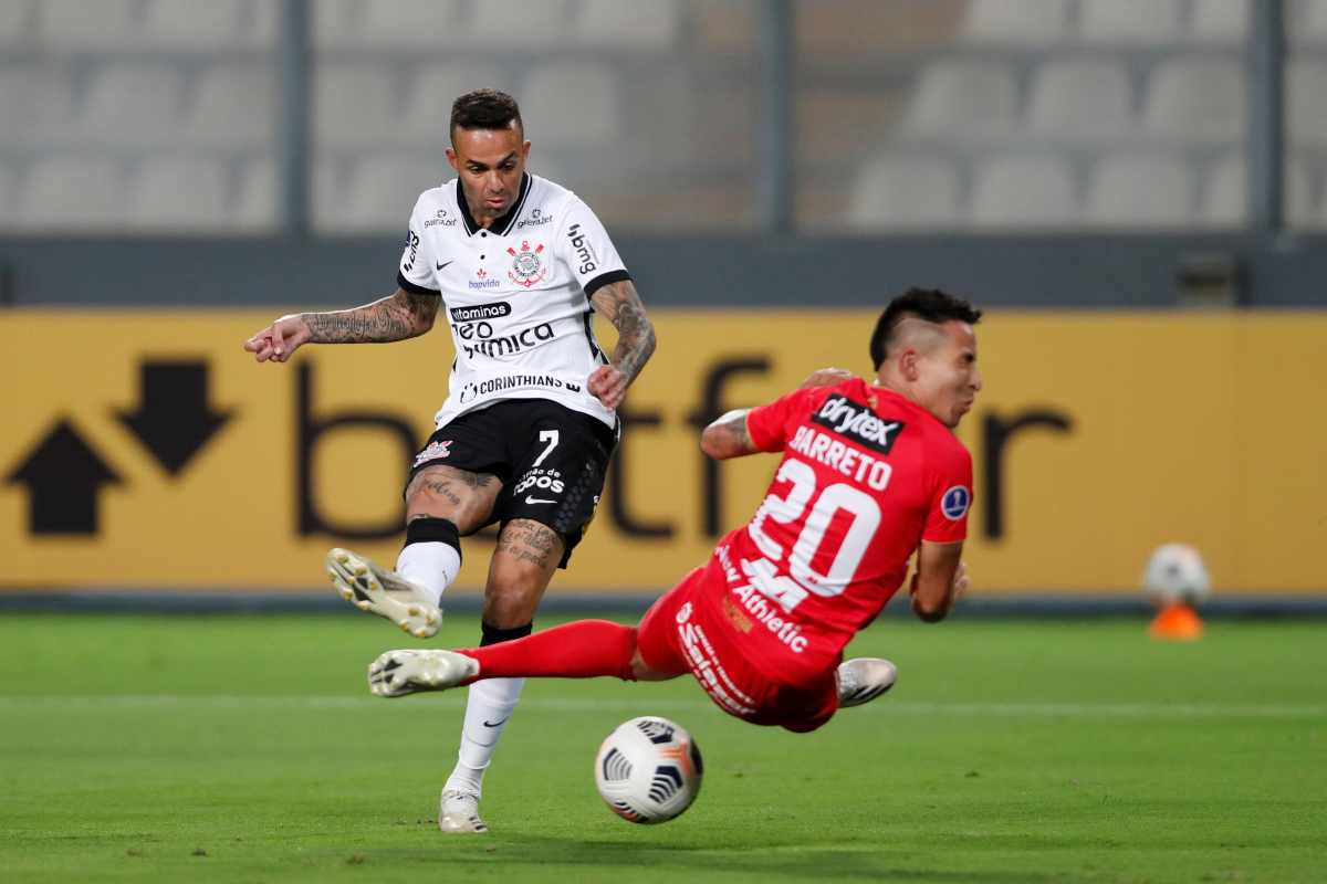 Brasile, aggredito un calciatore del Corinthians