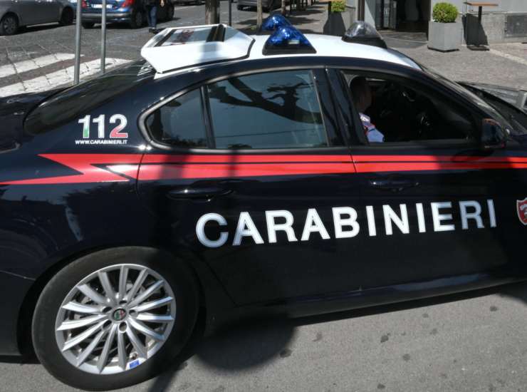 Bambina morta Napoli