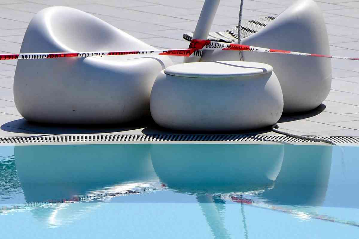 Bambino morto in piscina