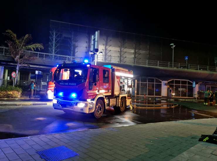 Incendio aeroporto Catania