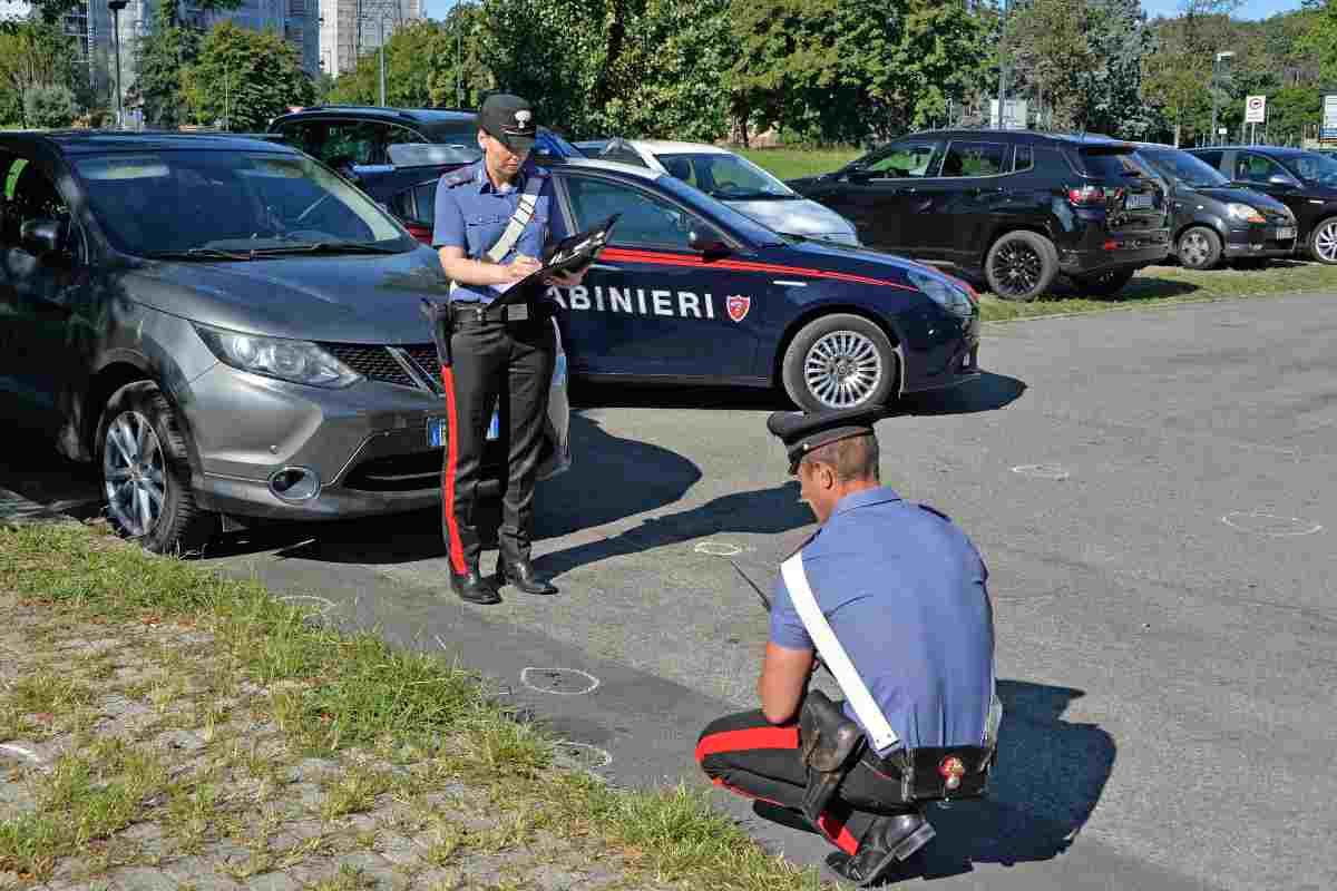 Sparatoria tra stranieri, due feriti