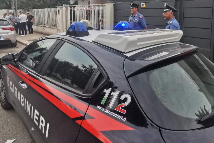 Donna si salva grazie al Signal for Help