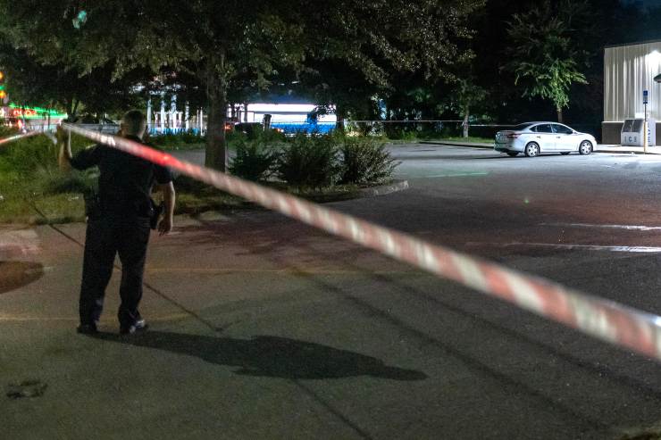 Uccide la fidanzata incinta