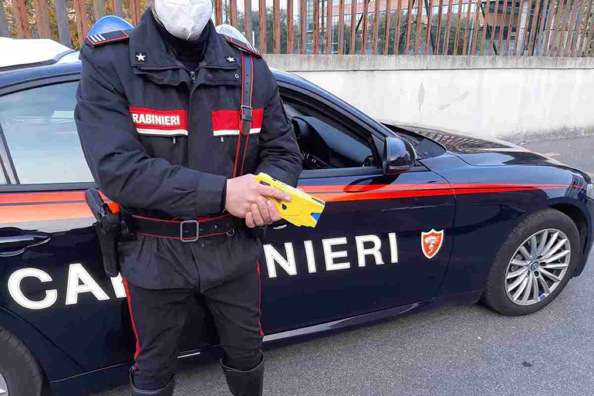 35enne morto dopo uso taser