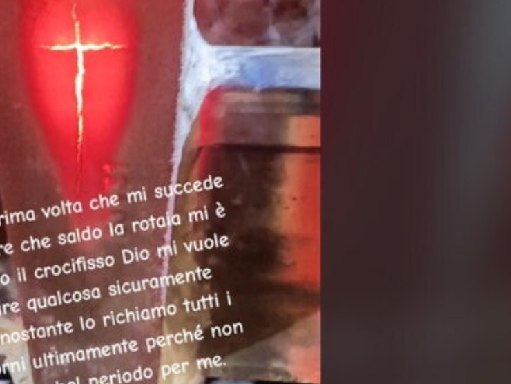 Tragedia di Brandizzo, l'ultimo post di una delle vittime. Appare un crocefisso