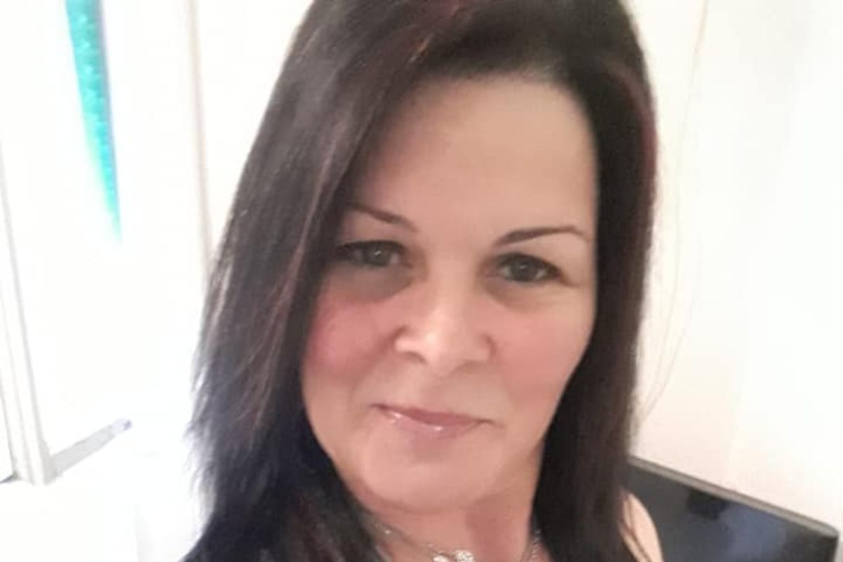 Morta la donna data alle fiamme