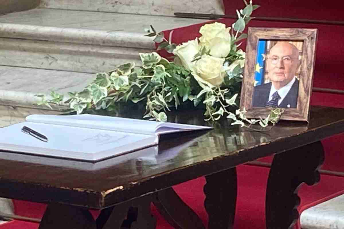 Diretta camera ardente Napolitano