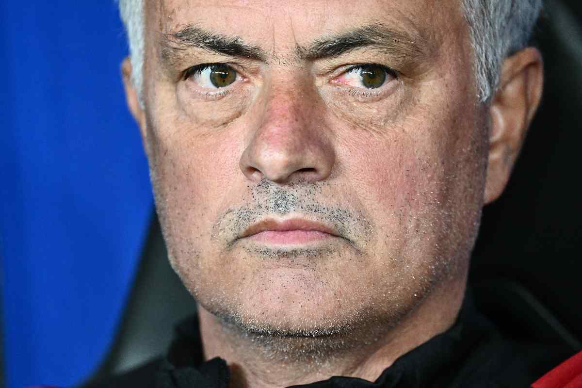 José Mourinho, primo piano