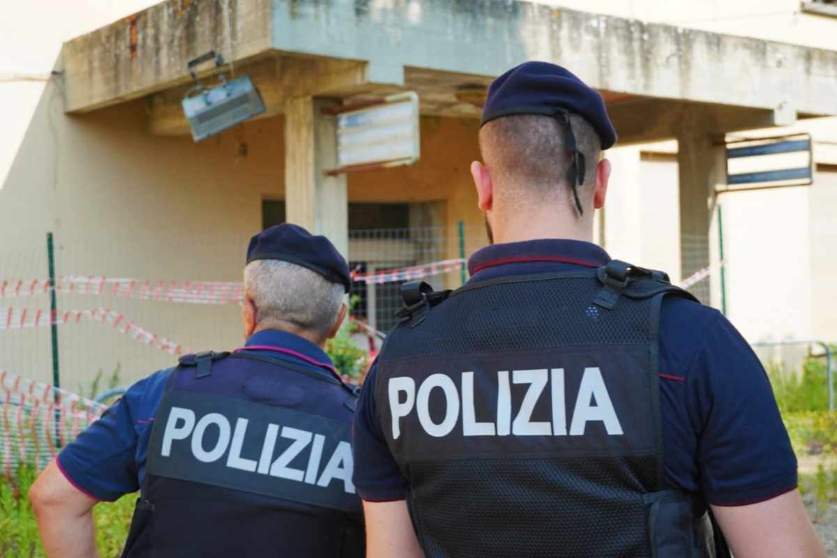 Blitz a Caivano della polizia