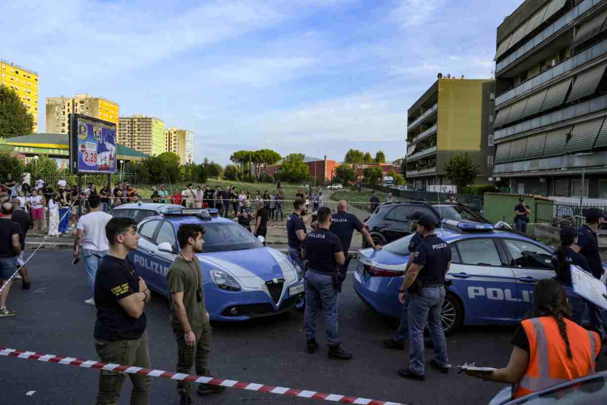 Le urla disperate dalla fidanzata della vittima