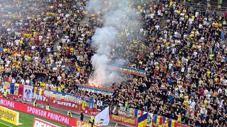 Striscione Romania Kosovo