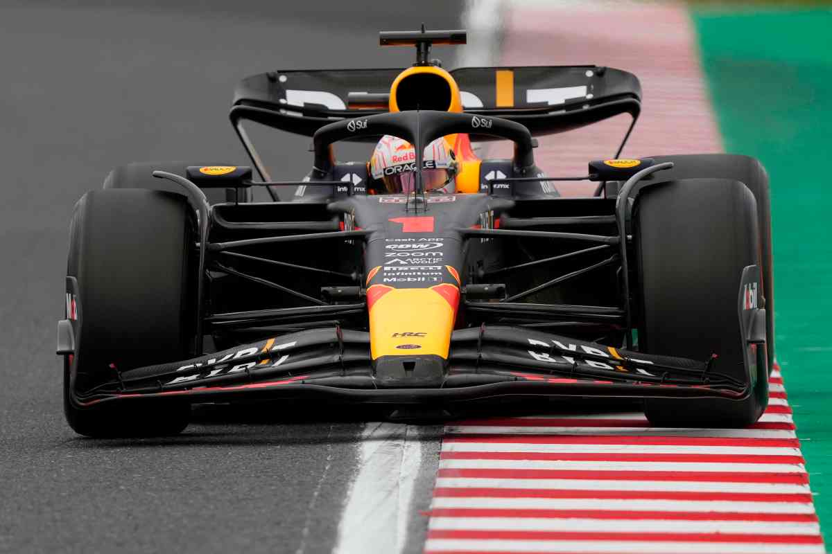 Formula 1, Verstappen ritorna in pole in Giappone. Ferrari fuori dalla prima fila Formula 1, Verstappen ritorna in pole in Giappone. Ferrari fuori dalla prima fila