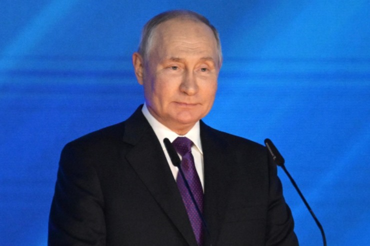Celebra riunificazione Russia di 4 regioni
