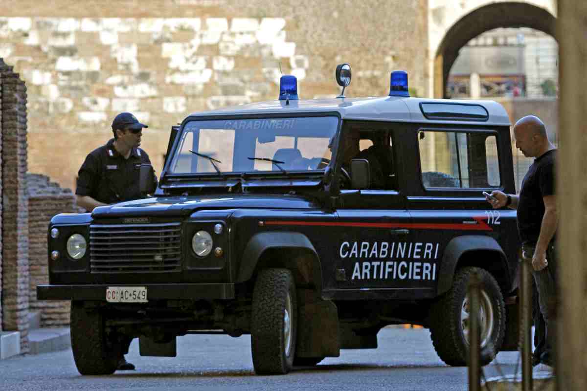 Allarme bomba Colosseo
