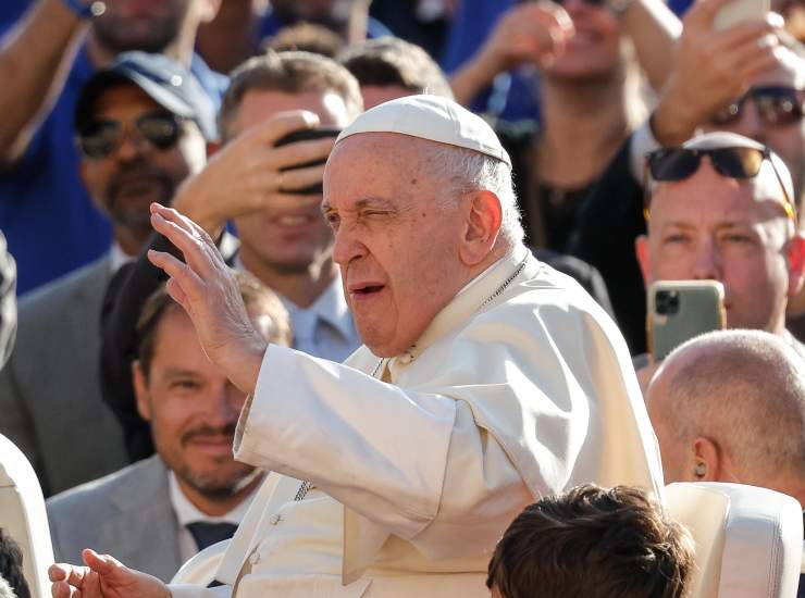 Papa Francesco bambini La Stampa