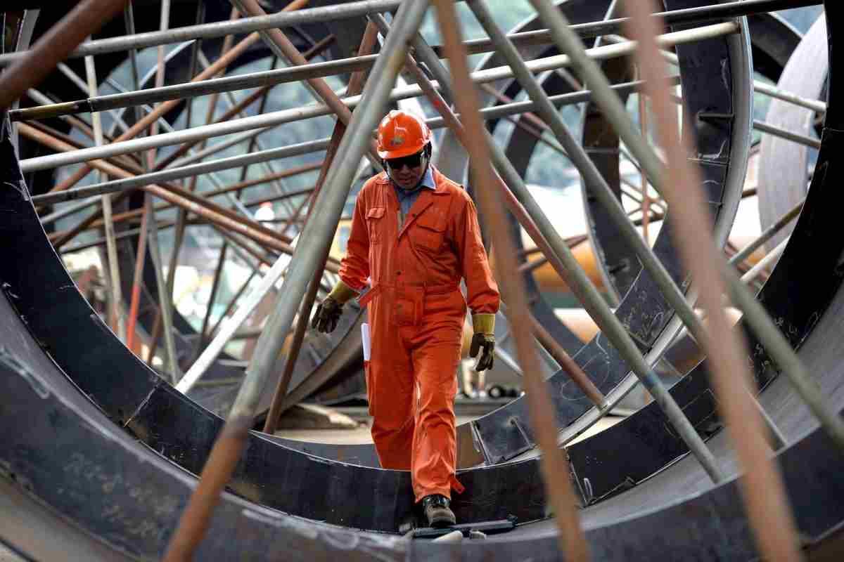 Istat, i dati sul lavoro sono incoraggianti: nuove occupazioni Istat, i dati sul lavoro sono incoraggianti: nuove occupazioni
