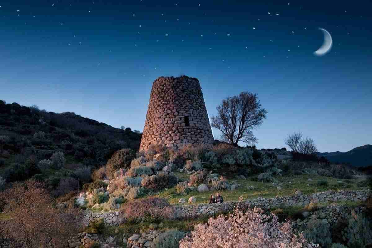 Sardegna, Nuraghi e Pil