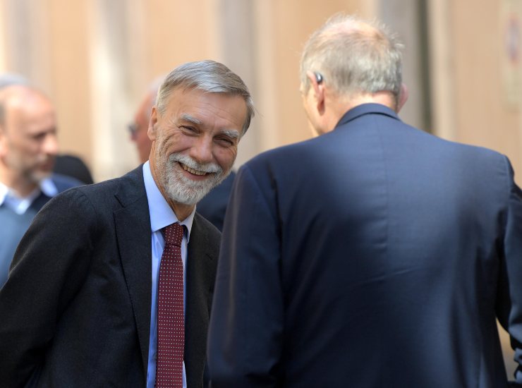 Delrio intervista La Stampa migranti
