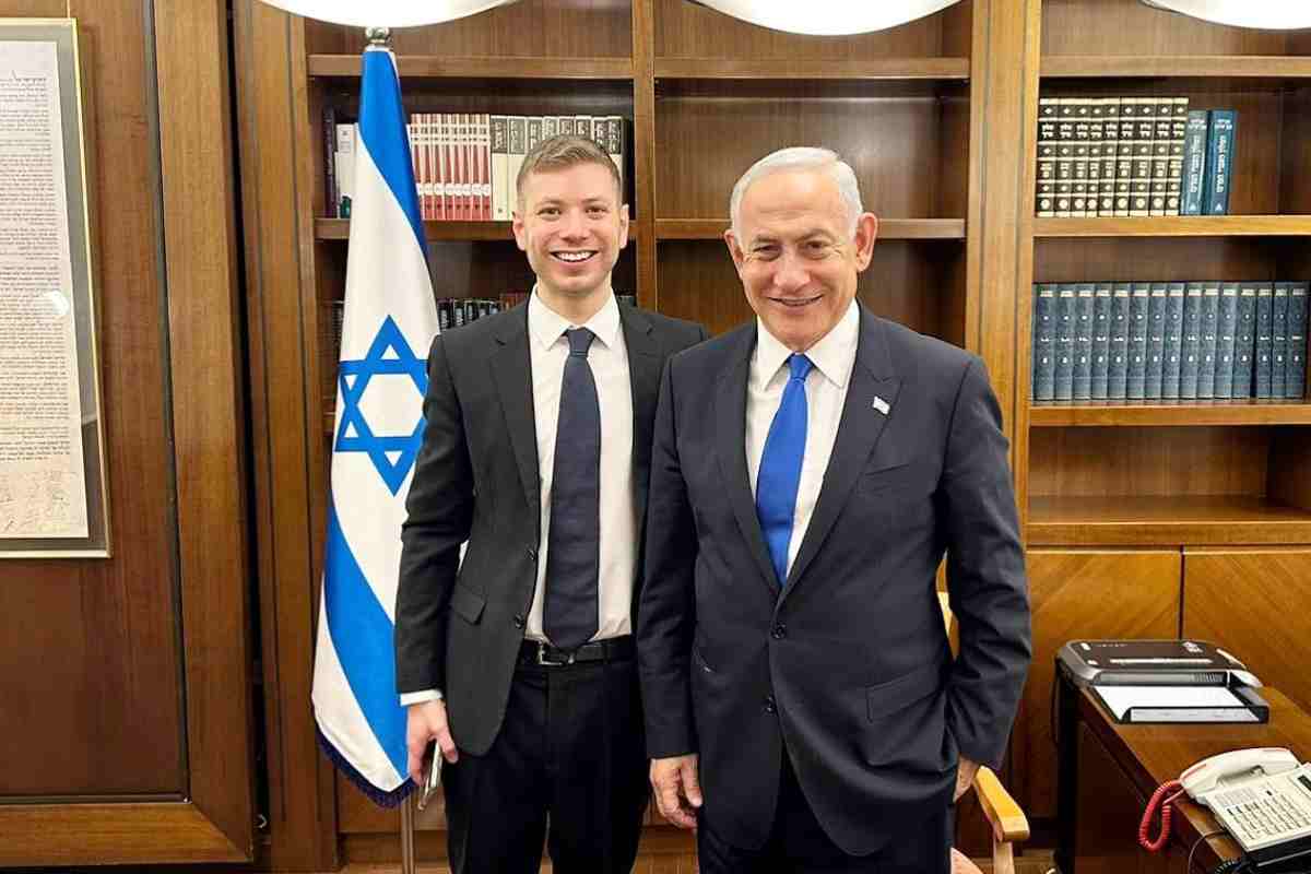 Polemiche sul figlio del premier israeliano