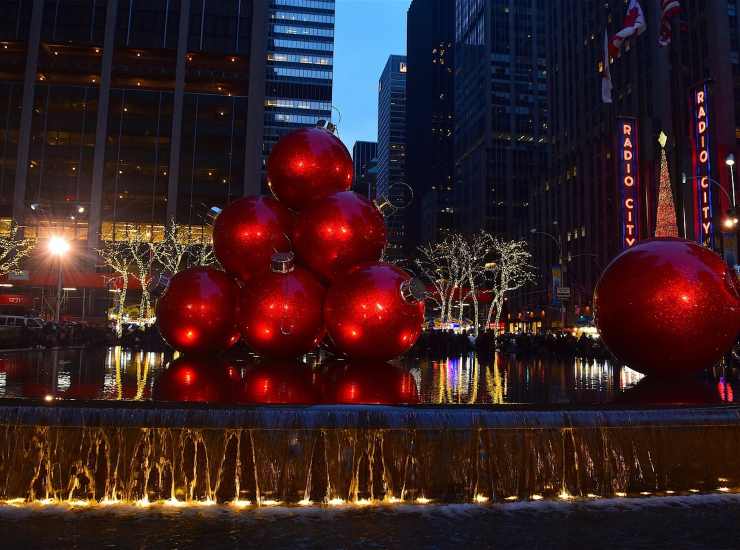 Acceso albero Natale New York