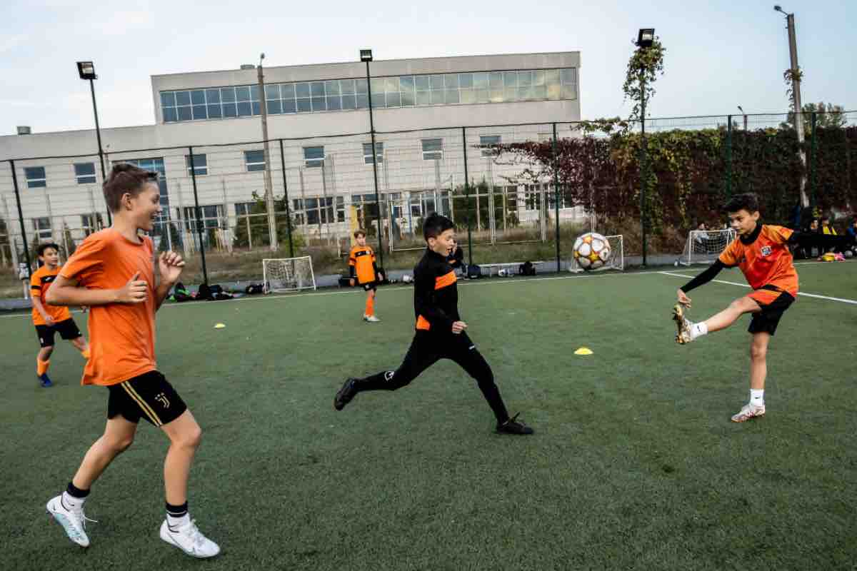 Un bambino non ce l'ha fatta: ha perso la sua vita giocando a calcio