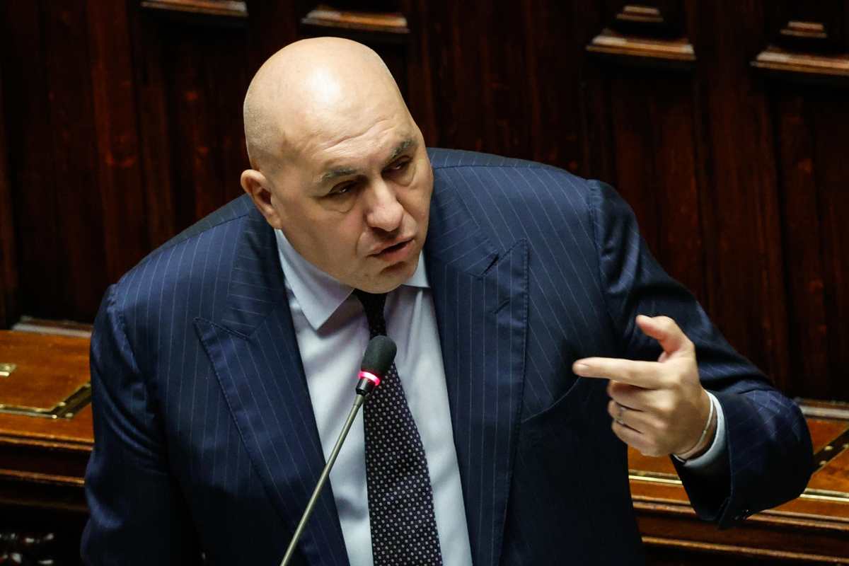Crosetto fa chiarezza sulla posizione di Vannacci