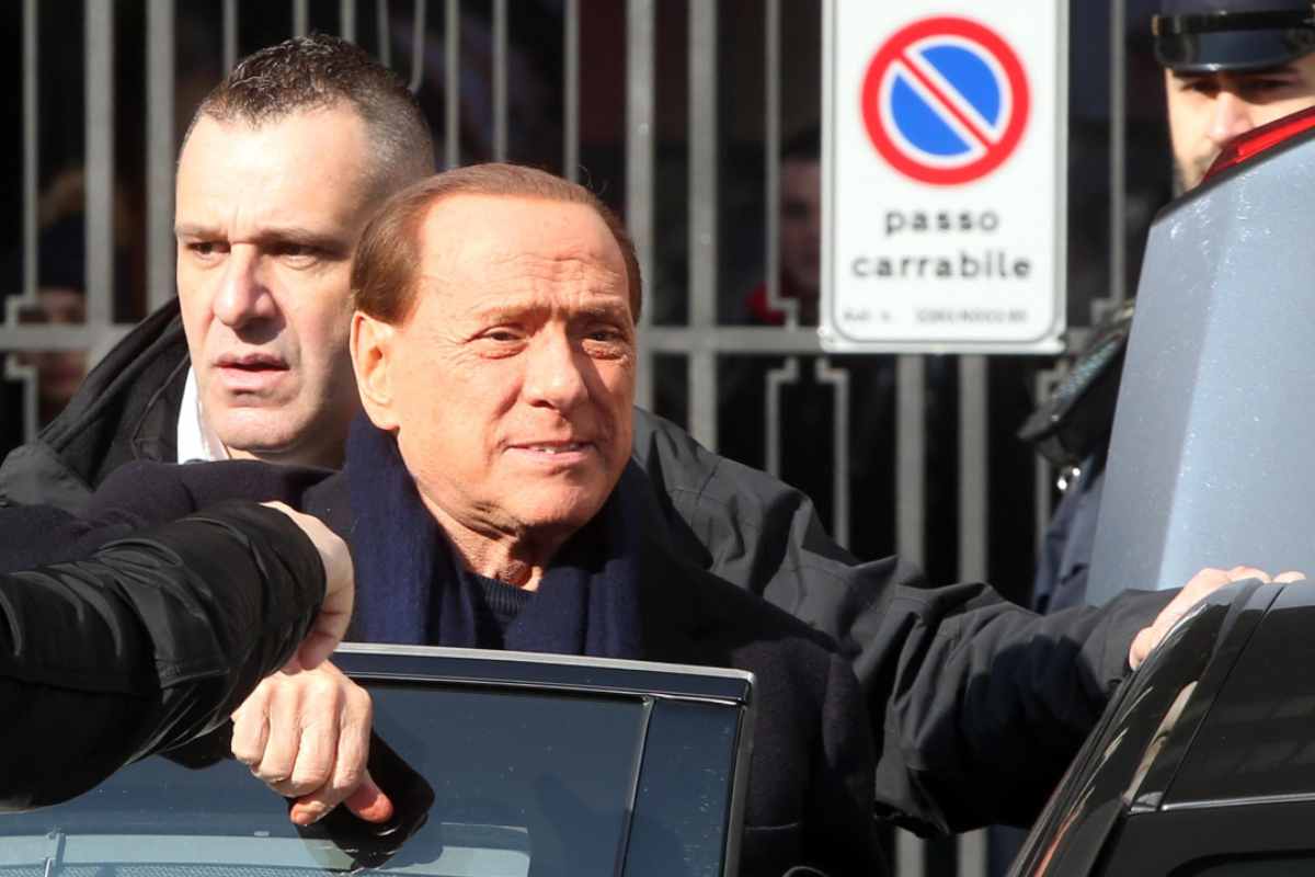 La Russa vende l'auto comprata da Berlusconi dopo scommessa con Putin