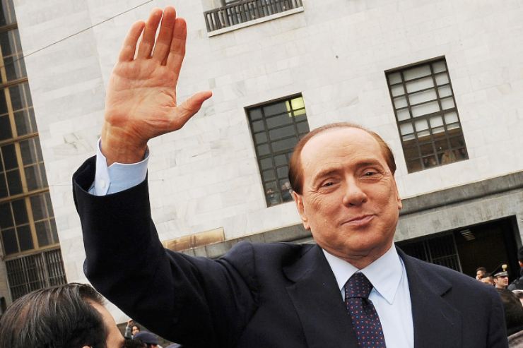 La Russa vende l'auto comprata da Berlusconi dopo scommessa con Putin