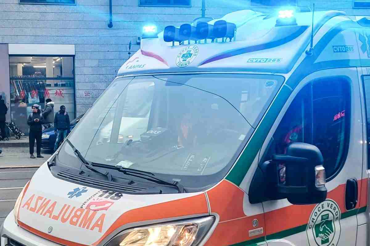 Donna colpita da proiettile vagante a Forcella