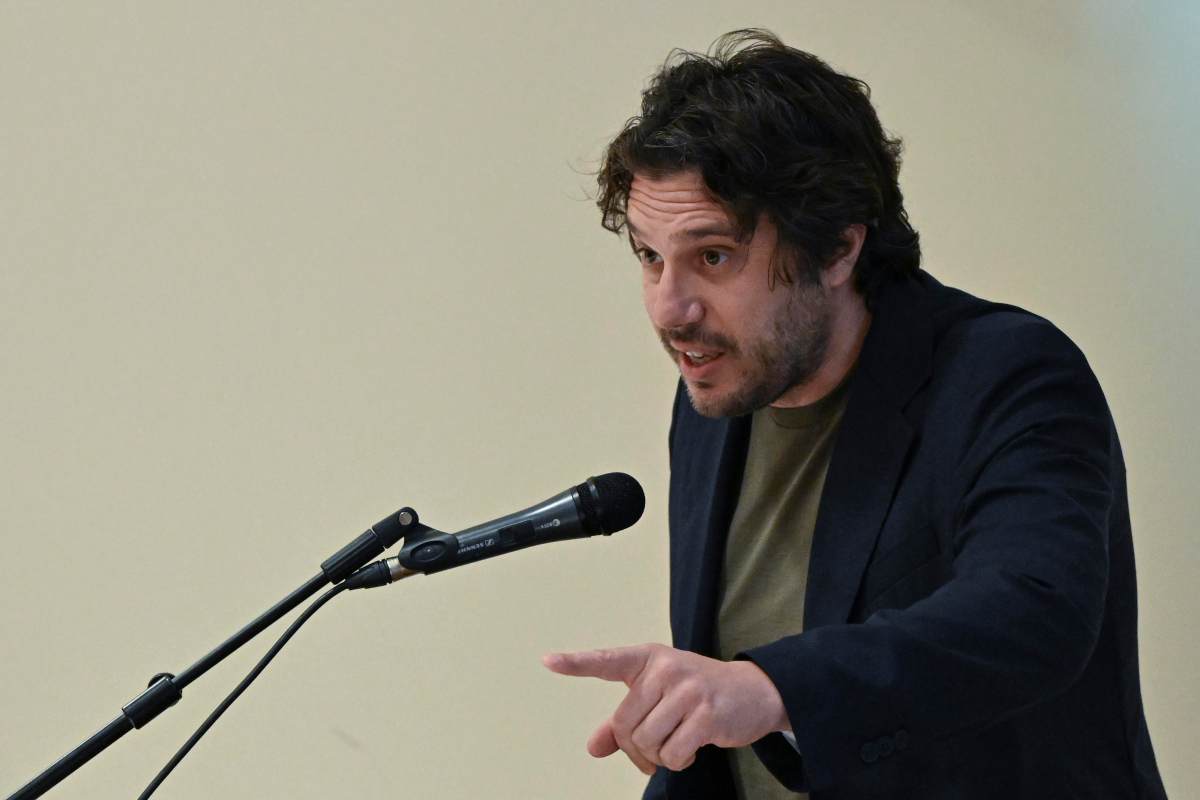Silvestri esclusiva conferenza stampa Meloni