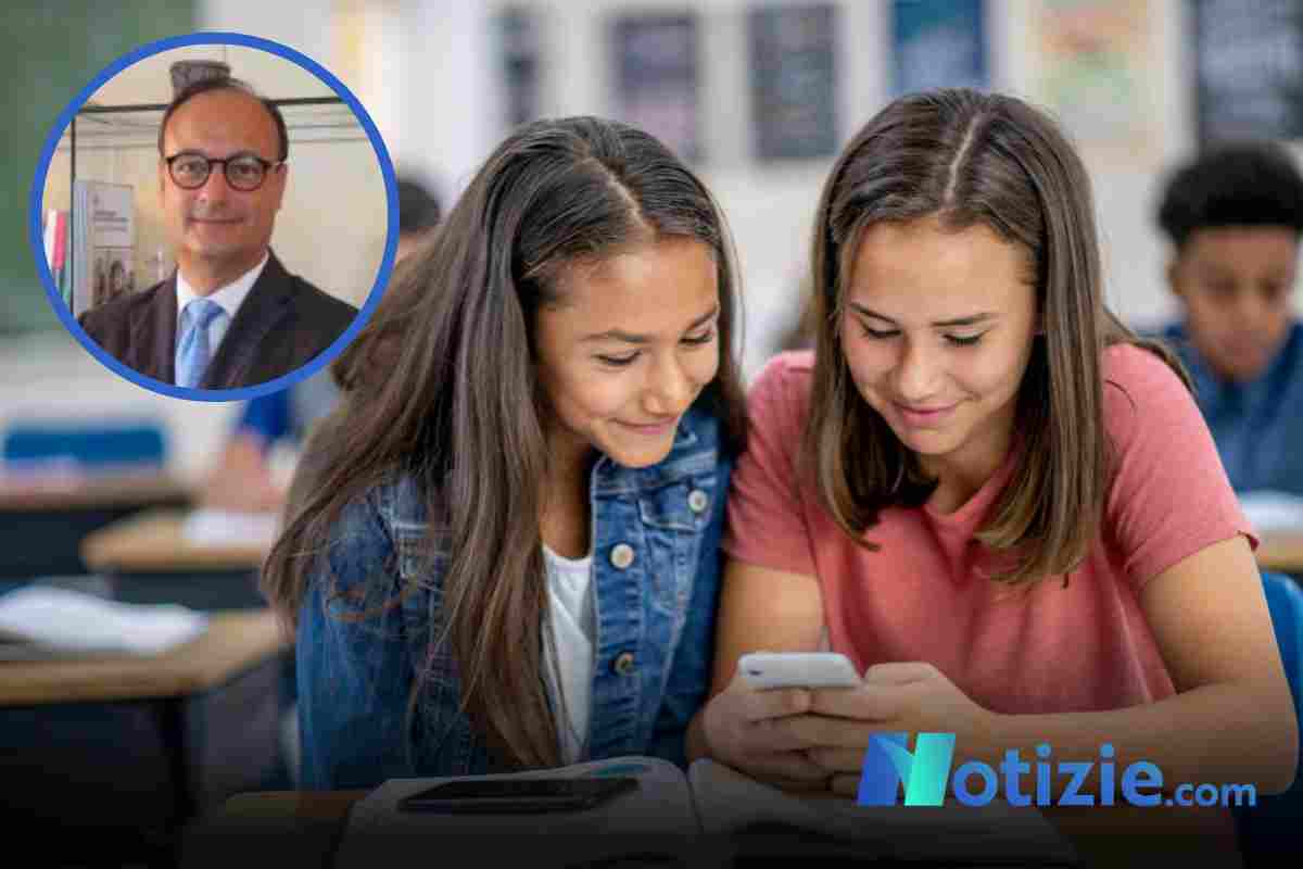 Addio smartphone in classe, Giannelli (Anp) a Notizie.com: "Condivisibile: i bambini devono imparare a scrivere con la penna"