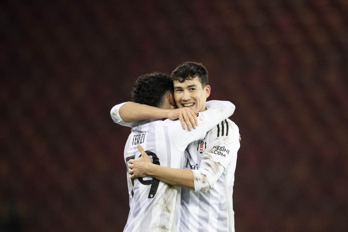 Licenziato un centrocampista del club