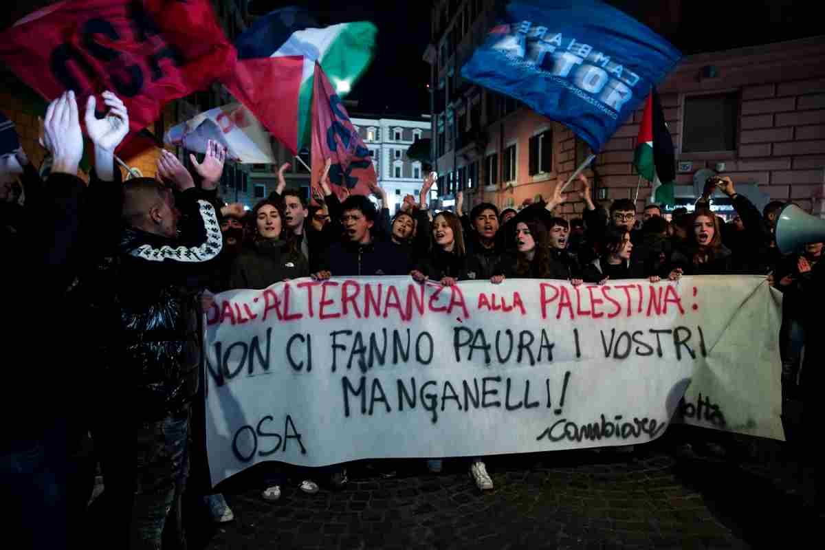 Scontri a Pisa, l'avvocato degli studenti a Notizie.com: "Sfortunata coincidenza? È poco credibile"