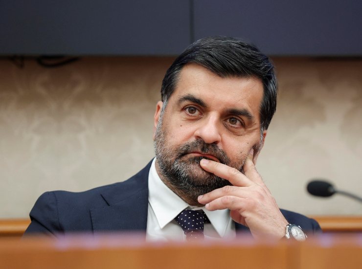 Dossieraggio dibattito politico