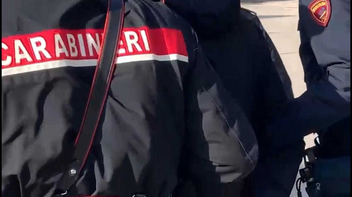 Inquinamento ambientale, blitz dei carabinieri per la gestione illecita dei depuratori comunali: arresti in corso