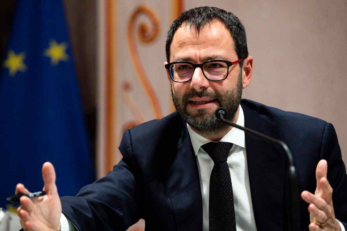 Patuanelli intervista La Stampa