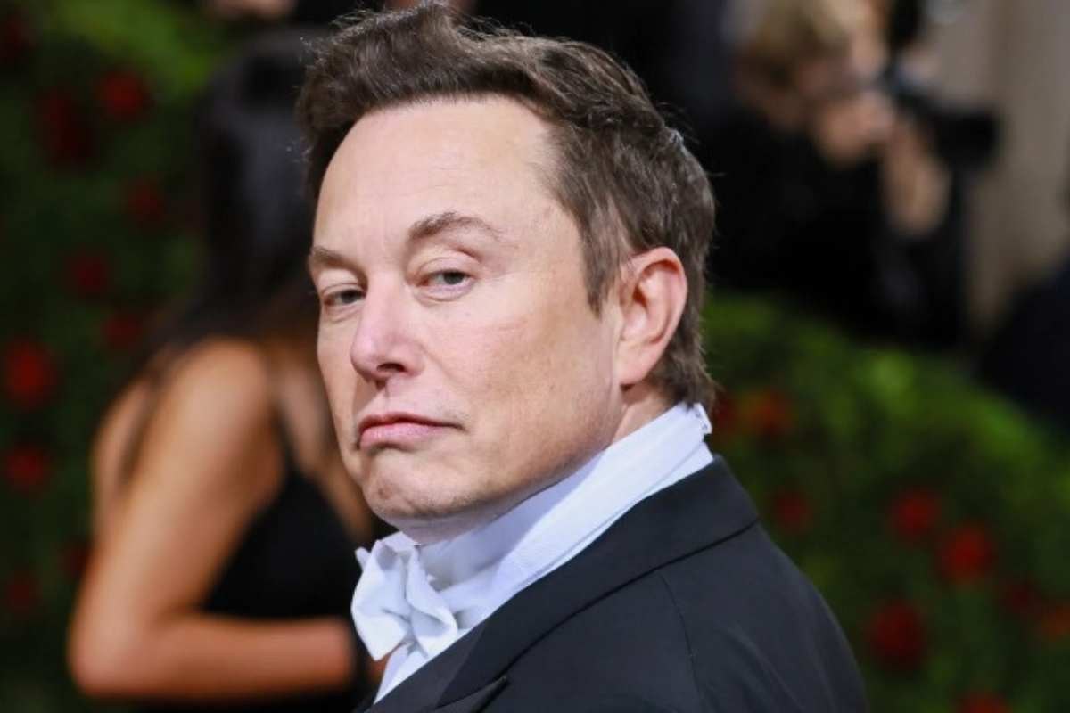 Elon Musk: dietro il profilo non c’è lui, il post fa boom di click e scatena gli utenti su X